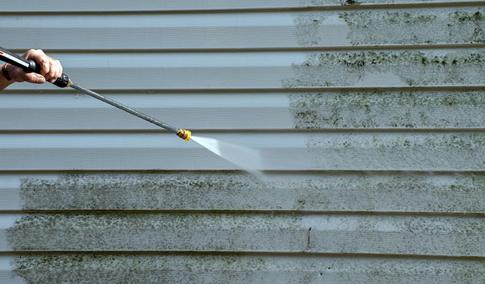 What Is Downstreaming a Pressure Washing?